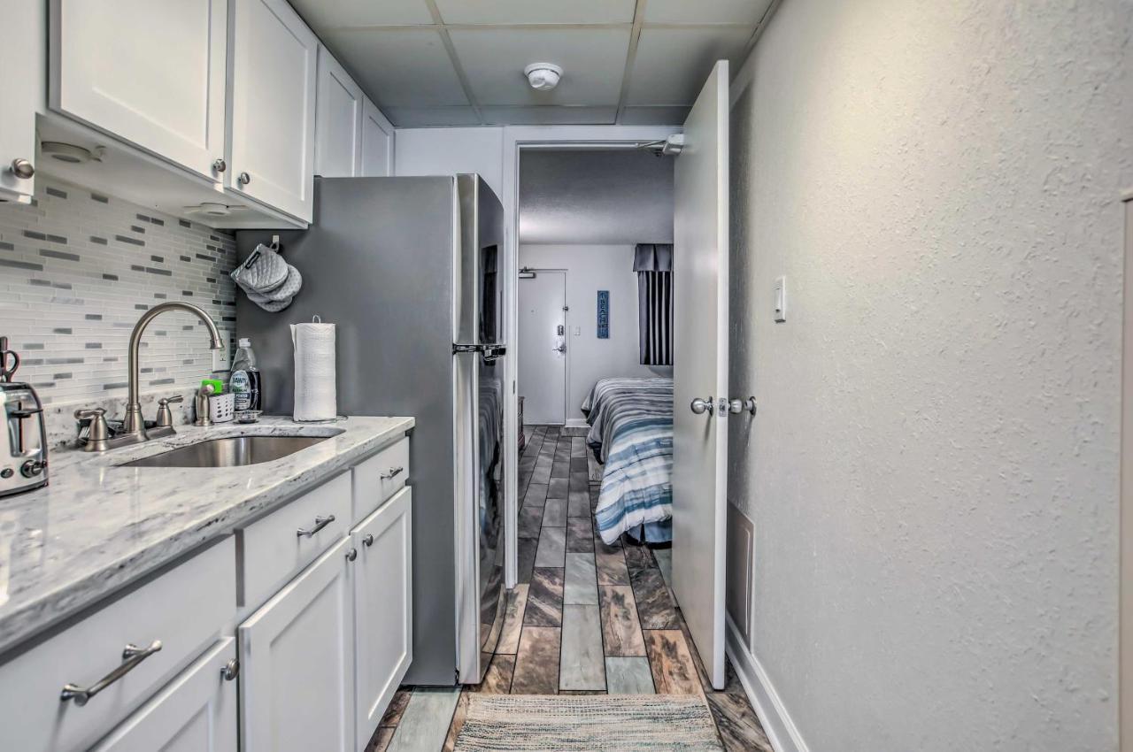 Airy Oceanfront Myrtle Beach Condo With Balcony Extérieur photo